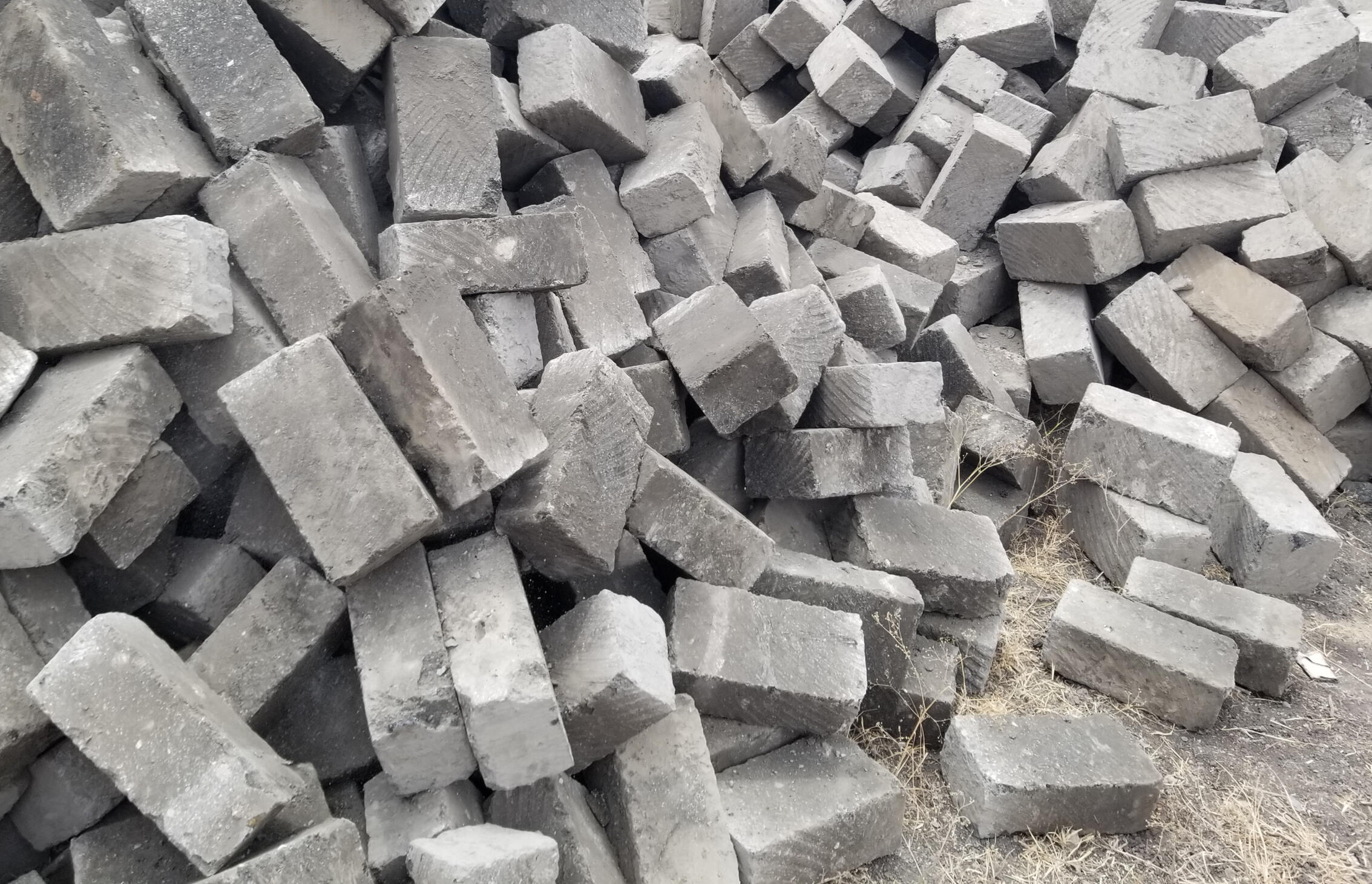 Machine cut stone for sale in Kenya